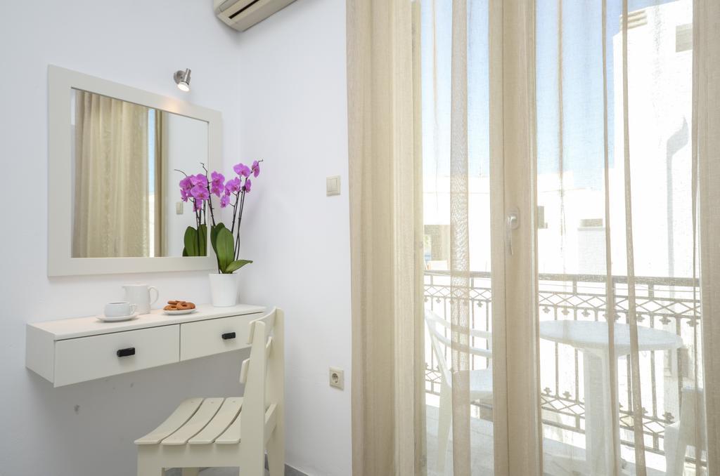 Soula Naxos Hotel Naxos City Екстериор снимка