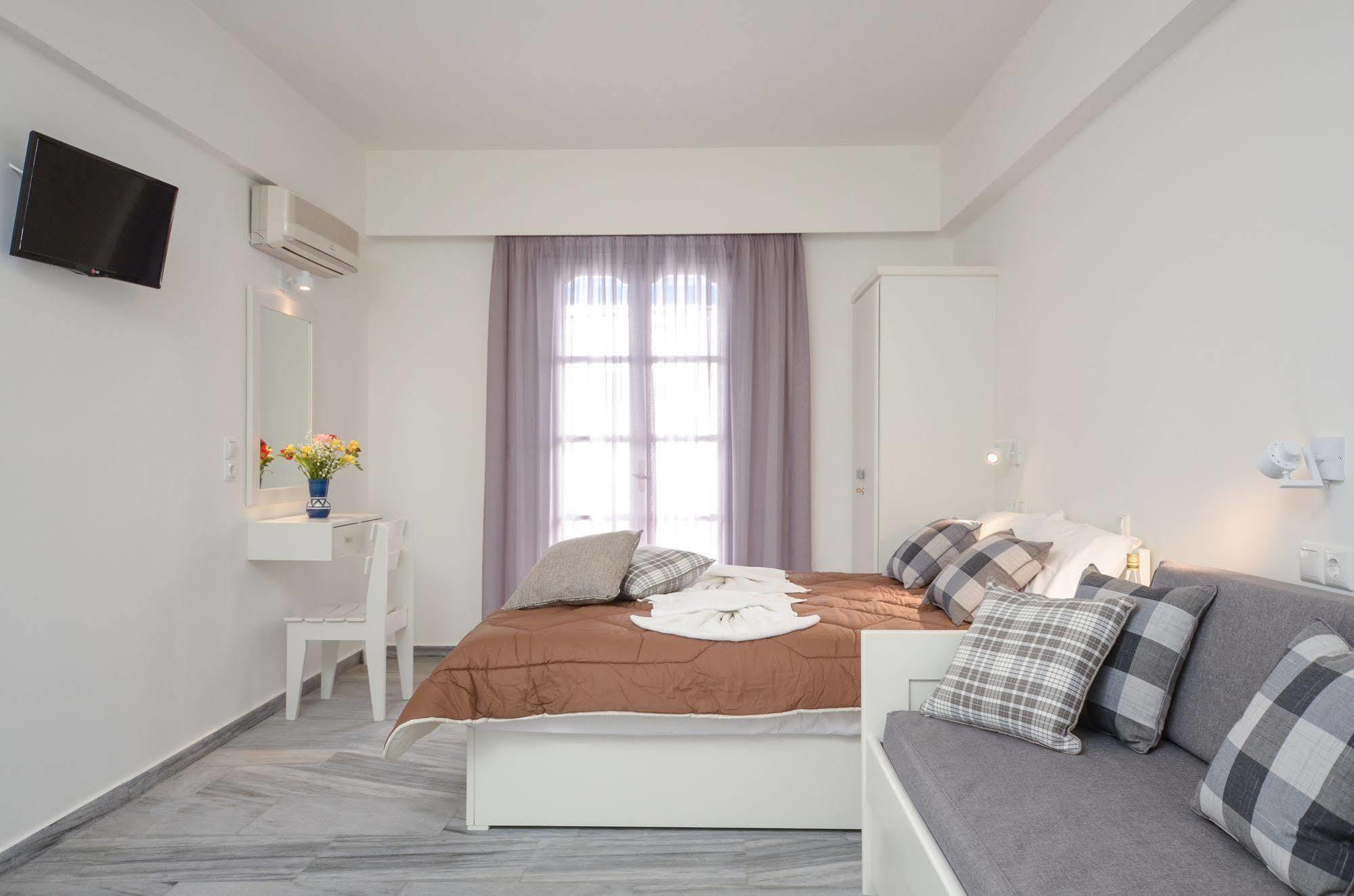 Soula Naxos Hotel Naxos City Екстериор снимка