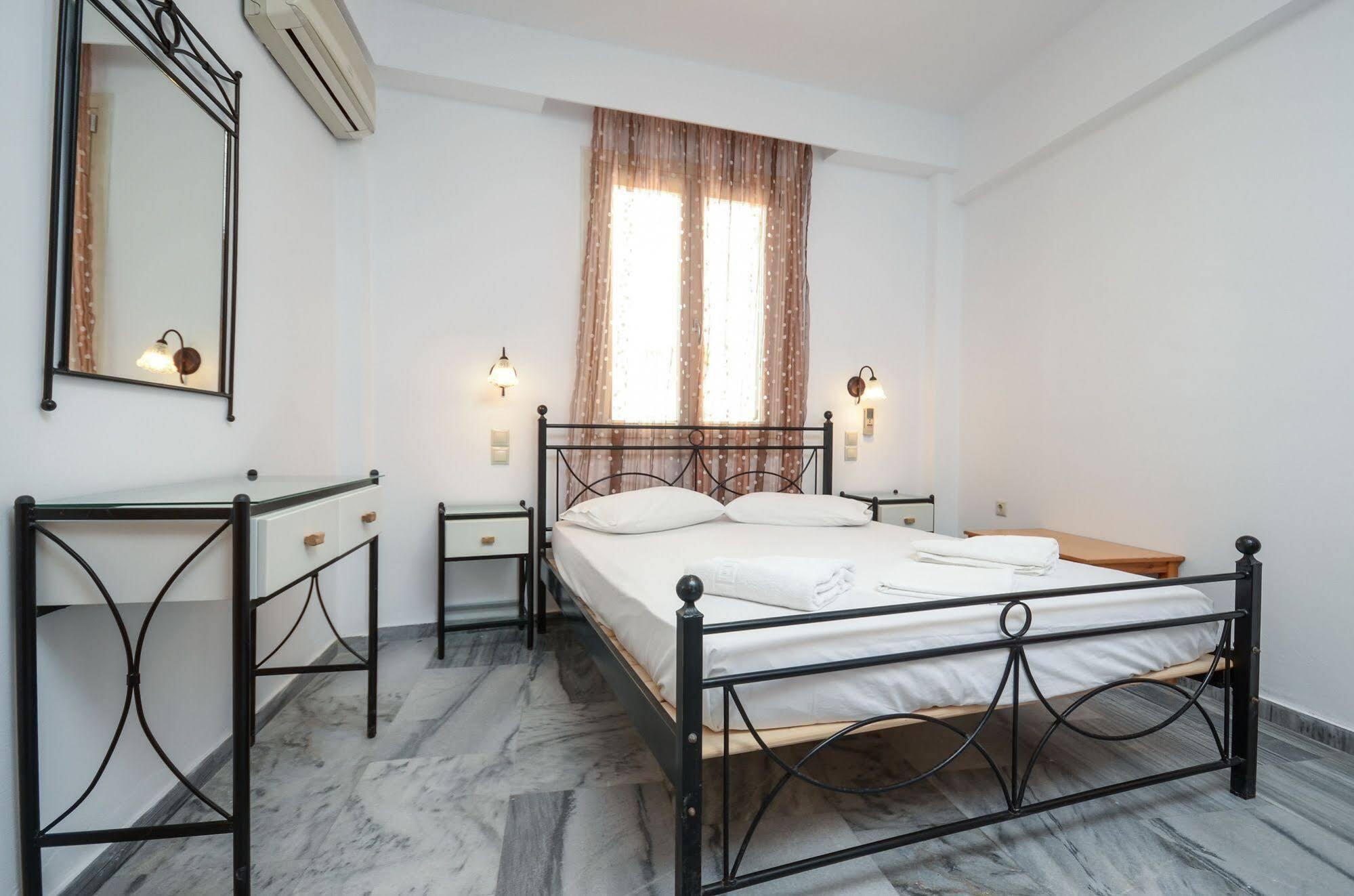 Soula Naxos Hotel Naxos City Екстериор снимка