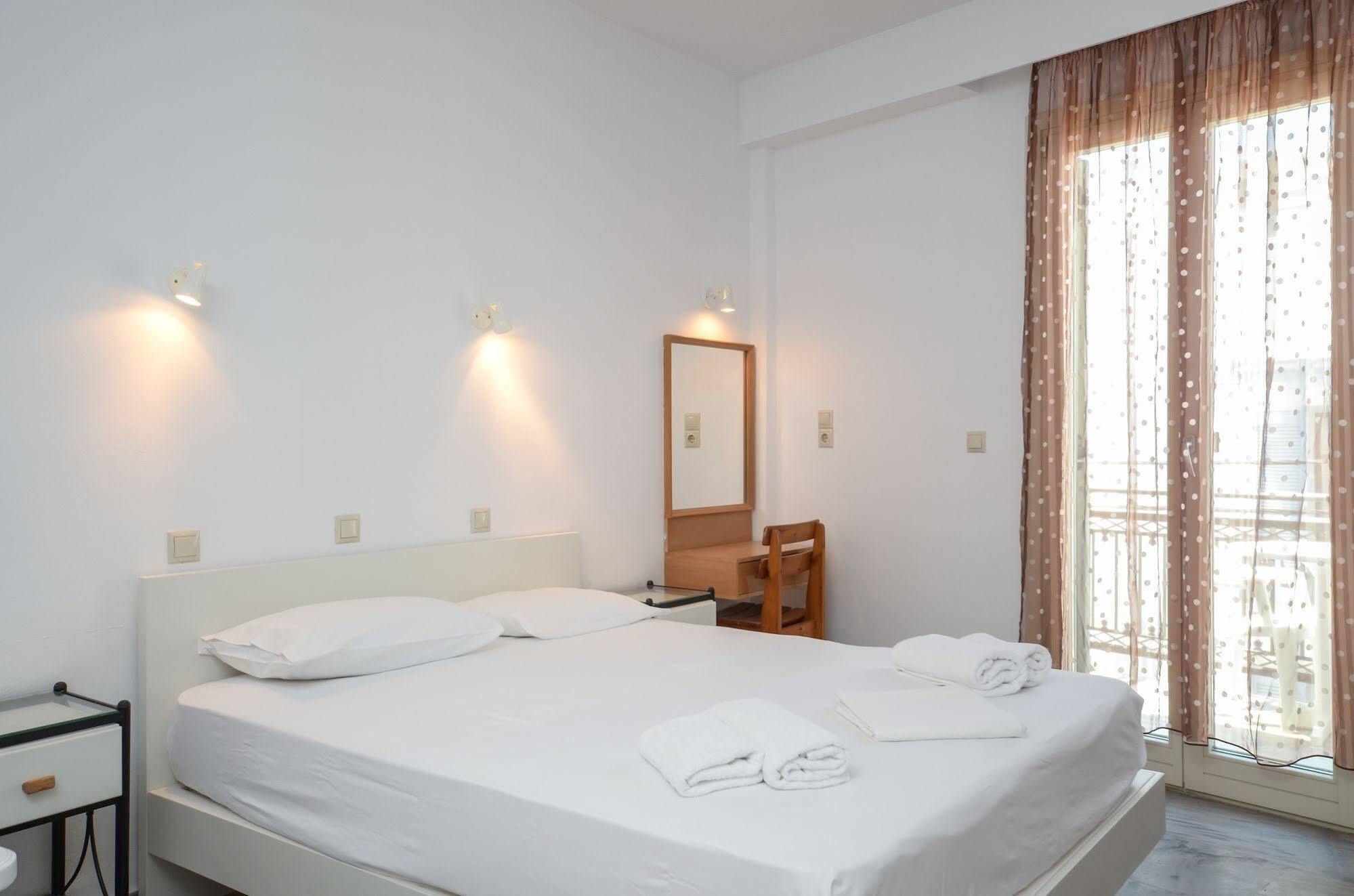 Soula Naxos Hotel Naxos City Екстериор снимка